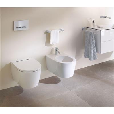 Geberit ONE fali WC-csésze, TurboFlush, WC tetővel, mélyöblítésű, 54cm, fehér, KeraTect®